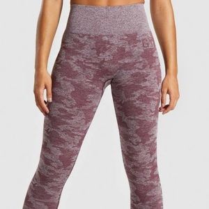 Gymshark camo seamless small leggings berry red